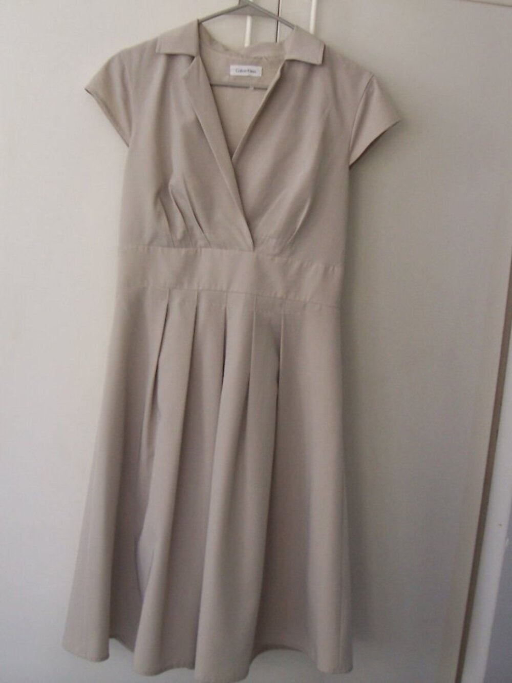 Calvin Klein Wrinkle Resistant Sleeveless Elegant Dress SIze 6